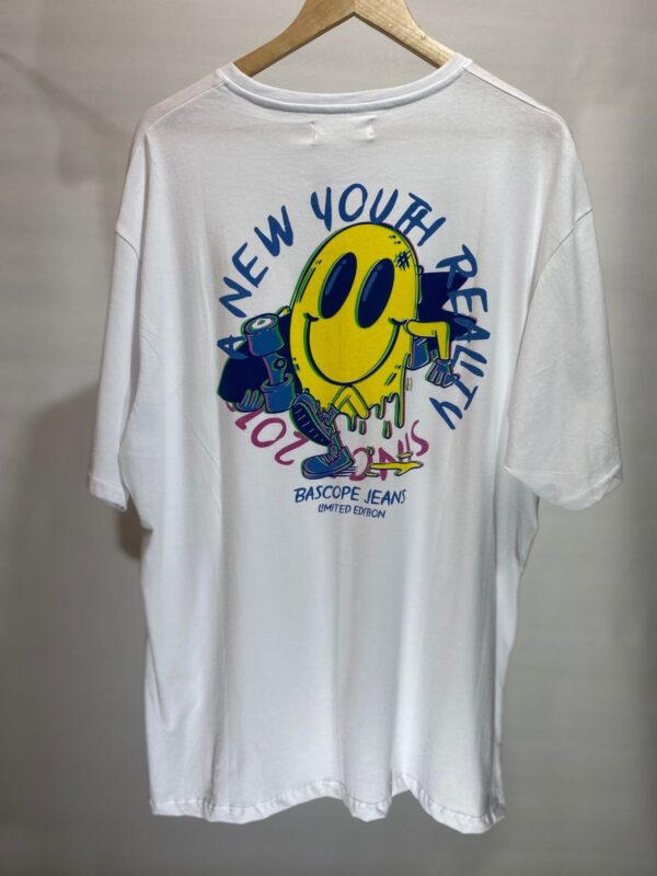 Remera New Youth