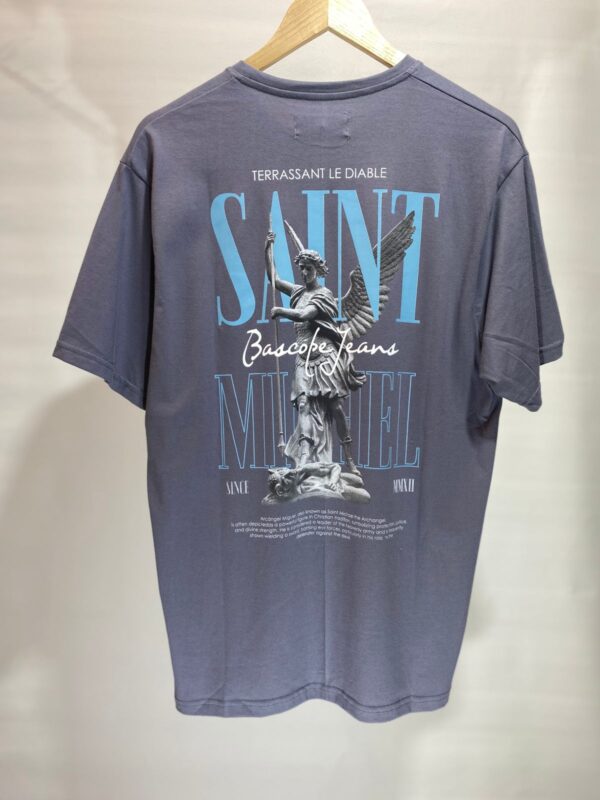 Remera Saint